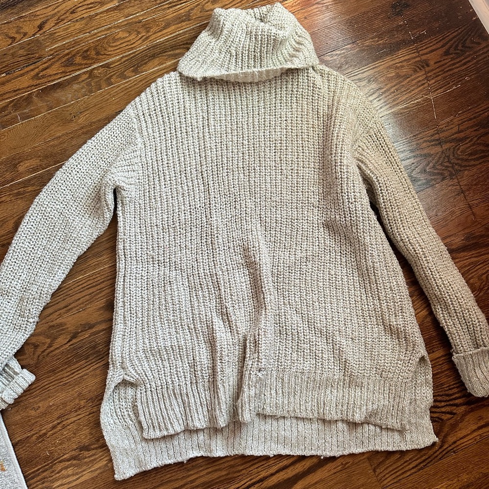 Show me your Mumu sweater